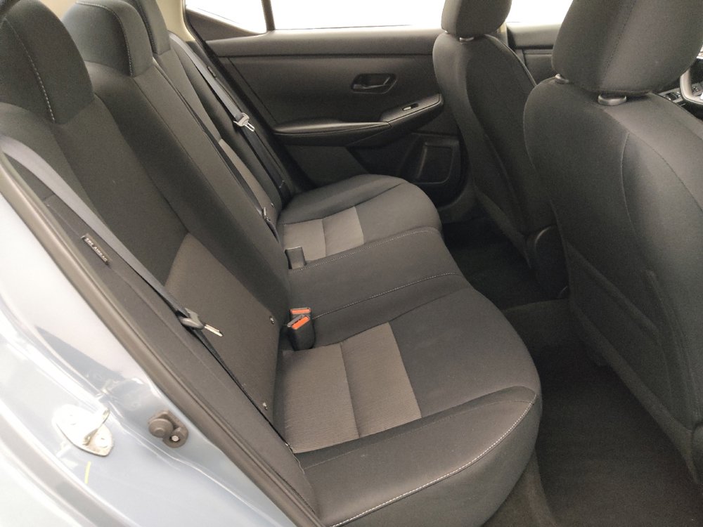 Used 2025 Nissan Sentra SV image 19