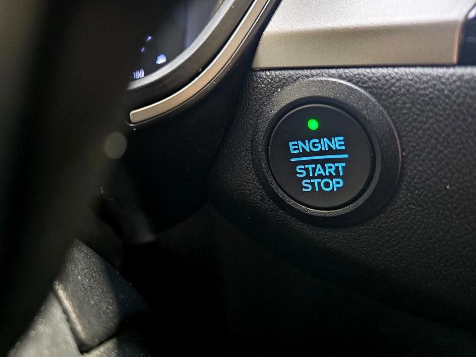 Used 2022 Ford Escape SE w/ Convenience Package image 17