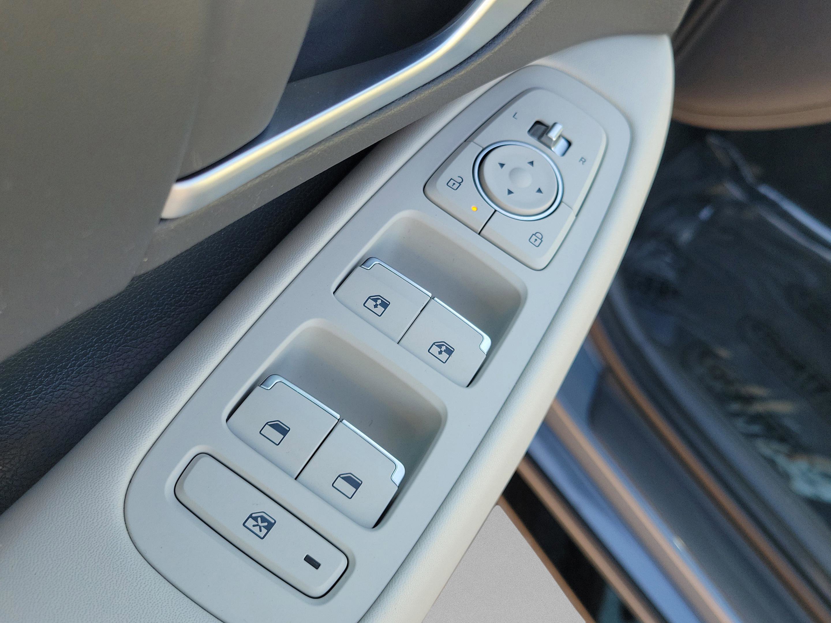 Certified 2024 Hyundai Sonata SEL image 17