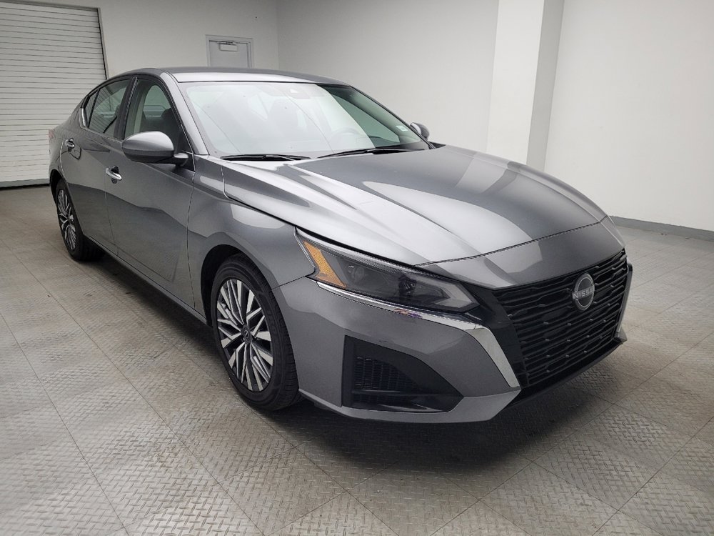 Used 2023 Nissan Altima 2.5 SV image 13