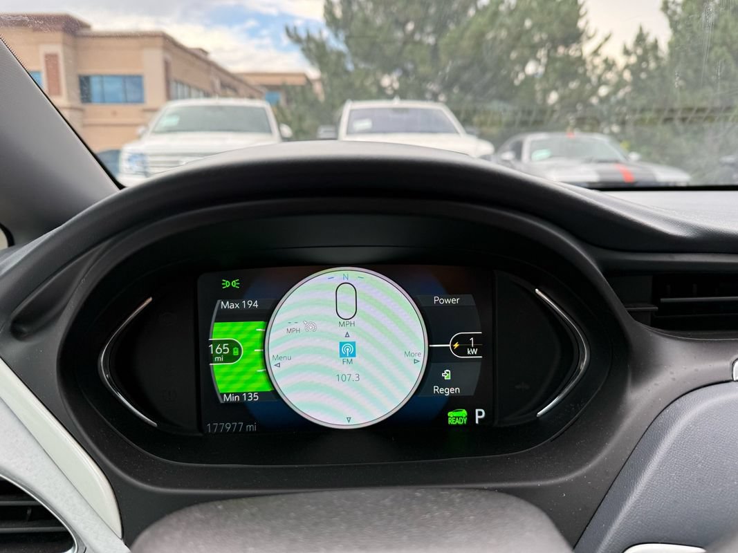 Used 2018 Chevrolet Bolt Premier w/ Driver Confidence II Package FWD image 32