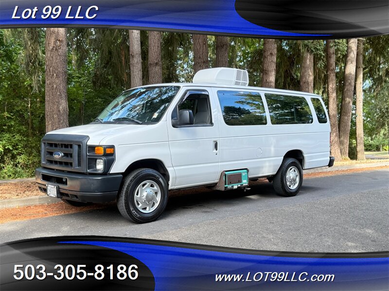 Used 2009 Ford E-350 and Econoline 350 Extended Super Duty RWD image 2