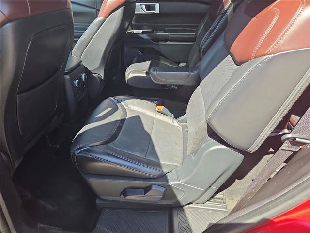 Used 2020 Ford Explorer Platinum w/ Premium Technology Package AWD/4WD image 21