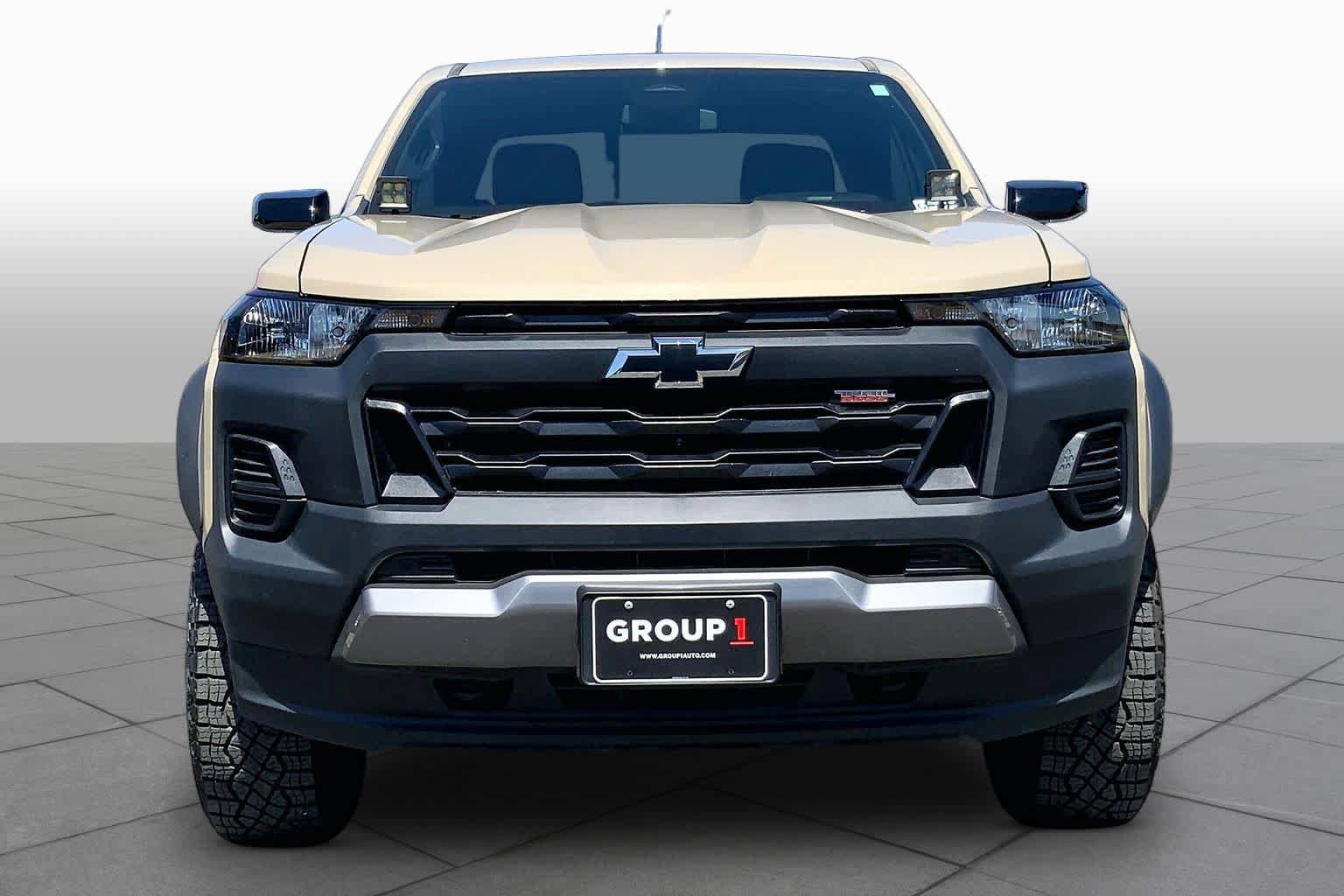 Used 2024 Chevrolet Colorado Trail Boss w/ Technology Package AWD/4WD image 4