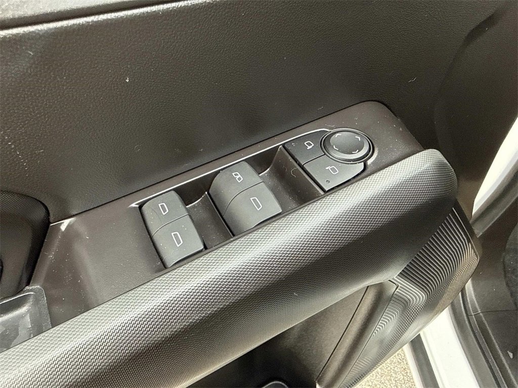 Used 2024 GMC Canyon Elevation image 11