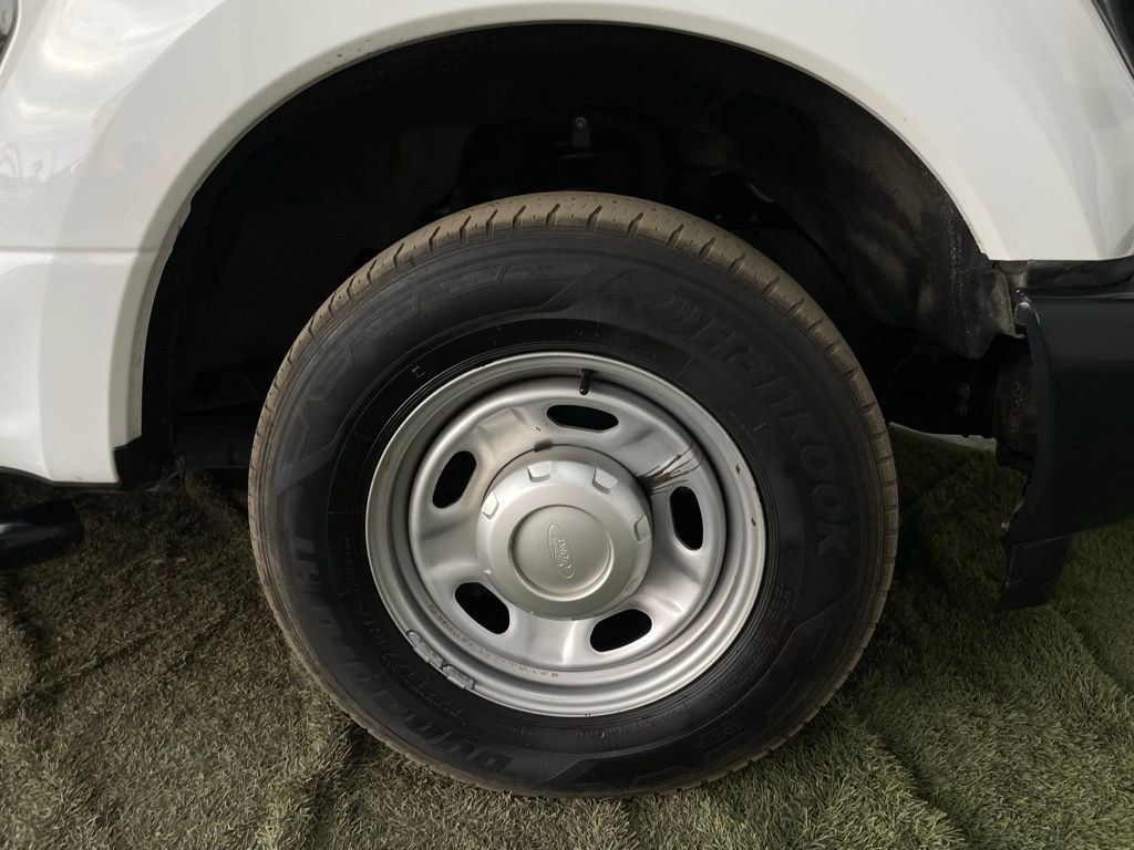 Used 2019 Ford F350 XL w/ Power Equipment Group RWD image 19