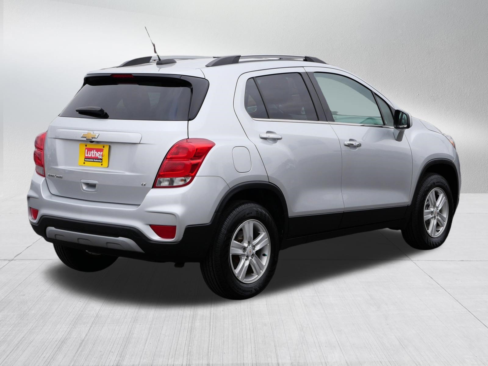 Used 2017 Chevrolet Trax LT w/ LT Convenience Package AWD/4WD image 7