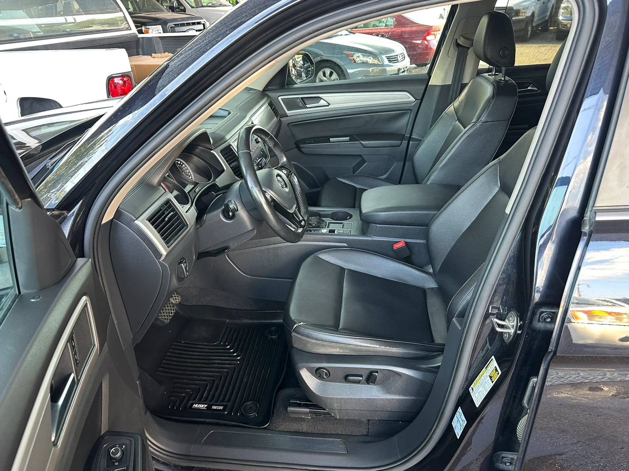 Used 2018 Volkswagen Atlas SE FWD image 13