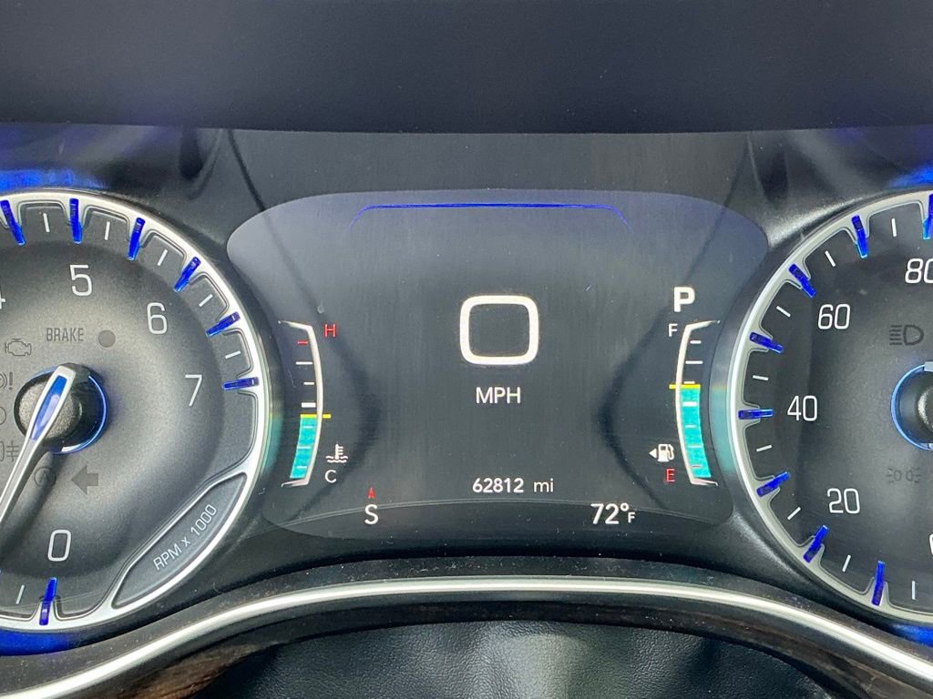 Used 2024 Chrysler Pacifica Limited image 30