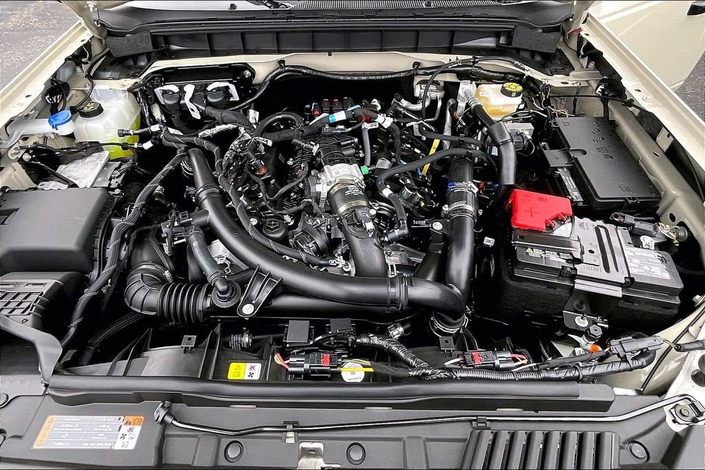 New 2025 Ford Bronco Outer Banks image 11