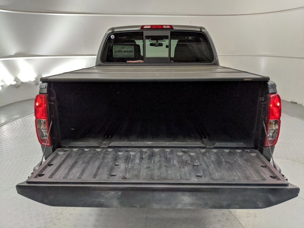 Used 2021 Nissan Frontier SV w/ Midnight Edition Floor Mats image 26