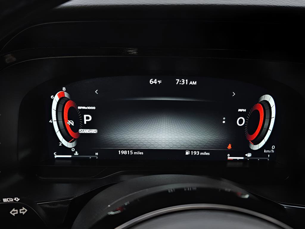 Used 2024 Nissan Pathfinder Platinum image 14