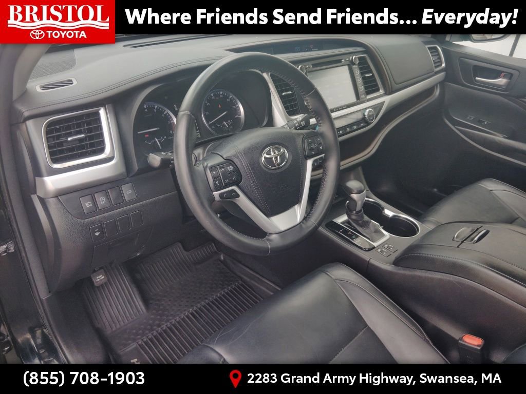 Used 2018 Toyota Highlander XLE AWD/4WD image 13
