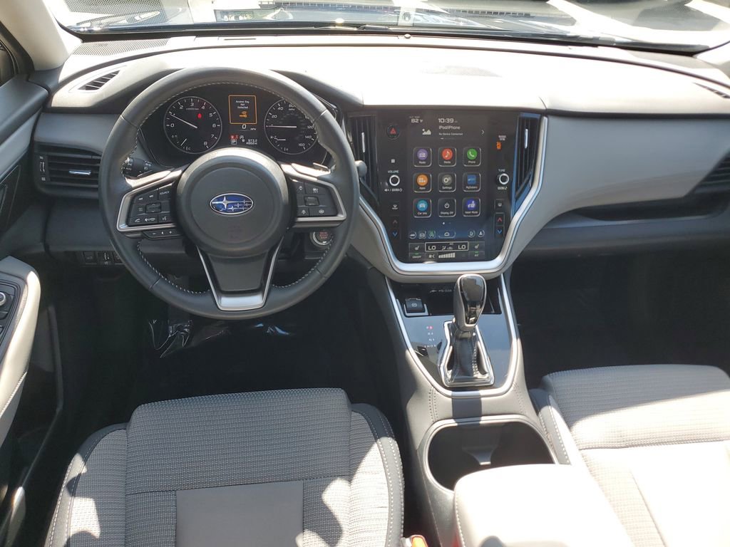 Used 2025 Subaru Outback Premium AWD/4WD image 17