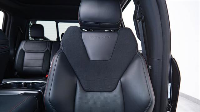 Used 2025 Ford F150 Raptor image 3