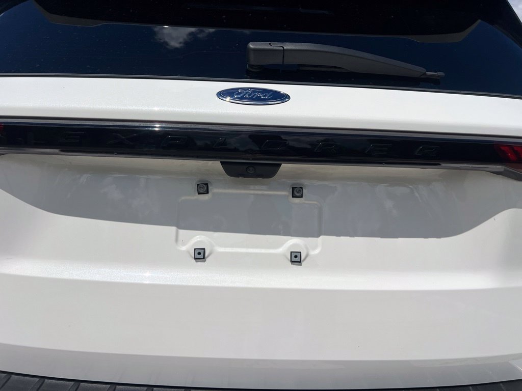 Used 2025 Ford Explorer ST AWD/4WD image 10