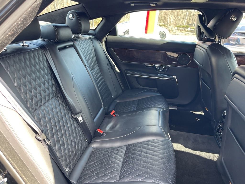 Used 2019 Jaguar XJ AWD image 23