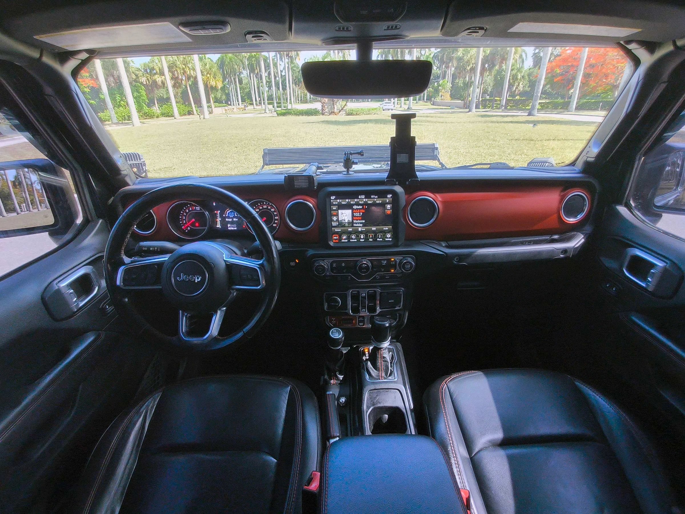 Used 2020 Jeep Gladiator Rubicon AWD/4WD image 19