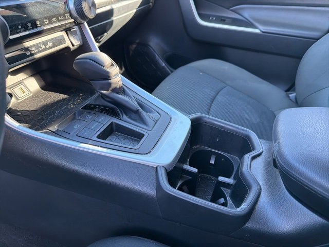 Used 2024 Toyota RAV4 LE image 22