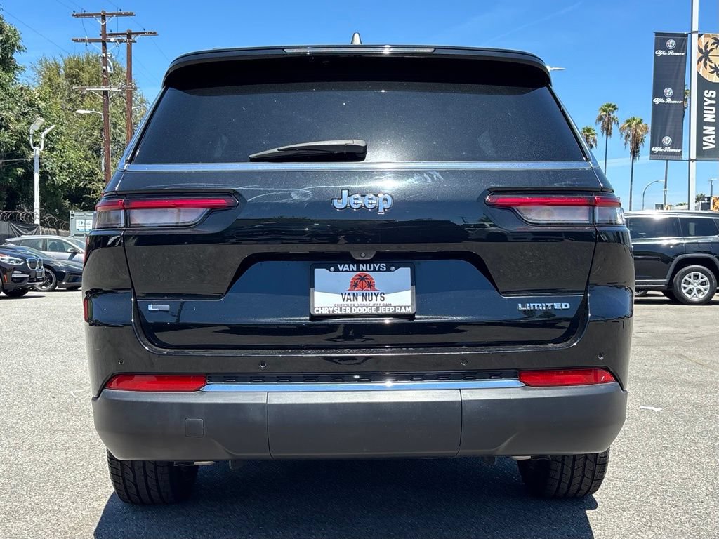 Used 2022 Jeep Grand Cherokee L Limited RWD image 4