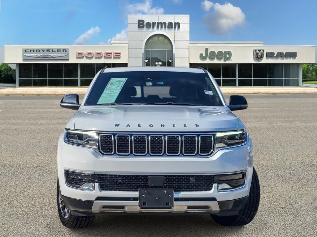 Certified 2024 Jeep Wagoneer Series II w/ Flexible Seating Group RWD image 6