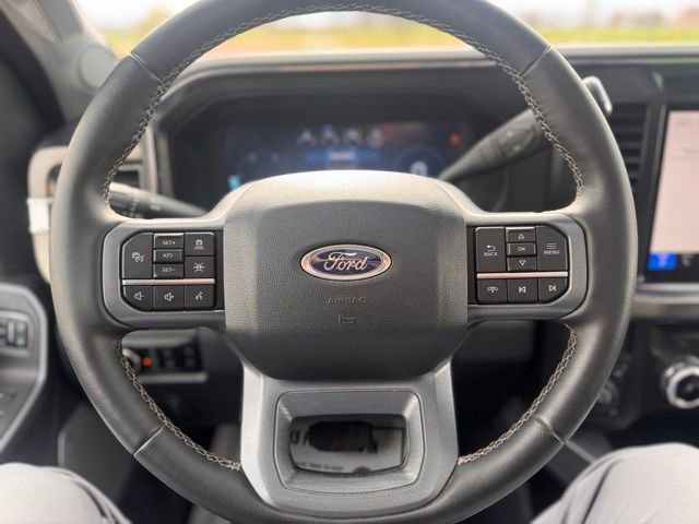Used 2025 Ford F350 Lariat w/ Lariat Ultimate Package AWD/4WD image 10