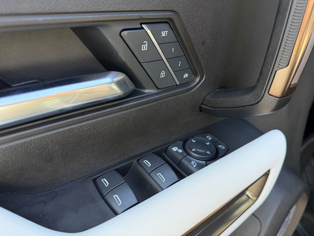 Used 2025 GMC Hummer EV 2X w/ Extreme Off-Road Package image 13