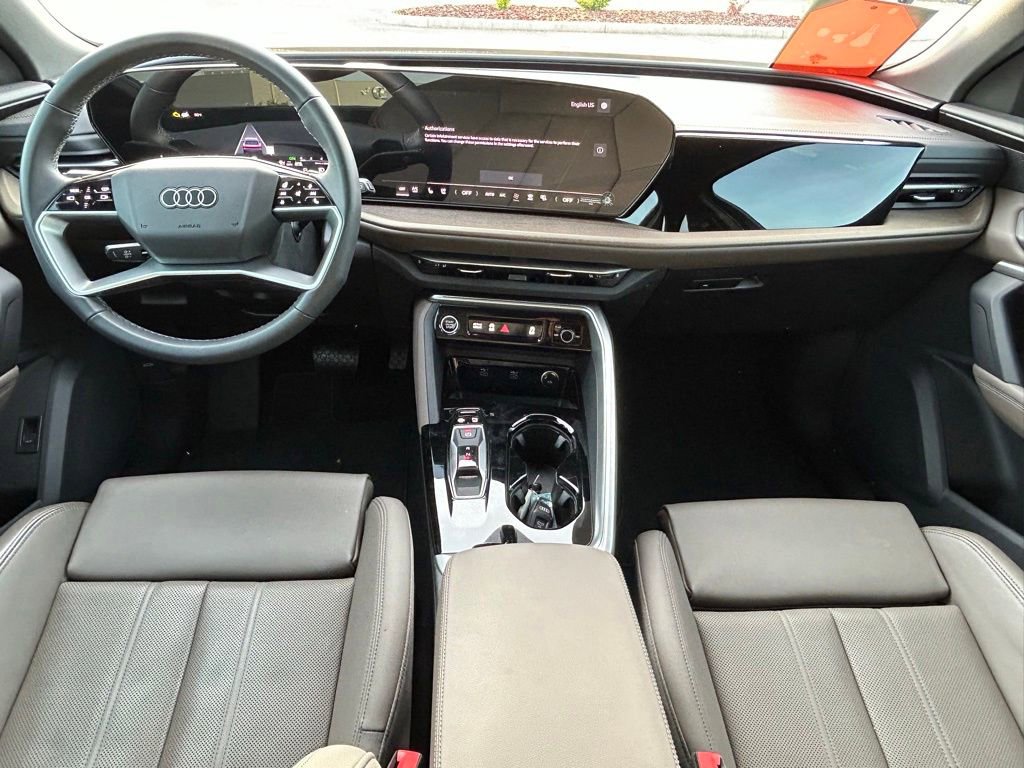 Used 2025 Audi Q5 Premium Plus w/ Premium Plus AWD/4WD image 9