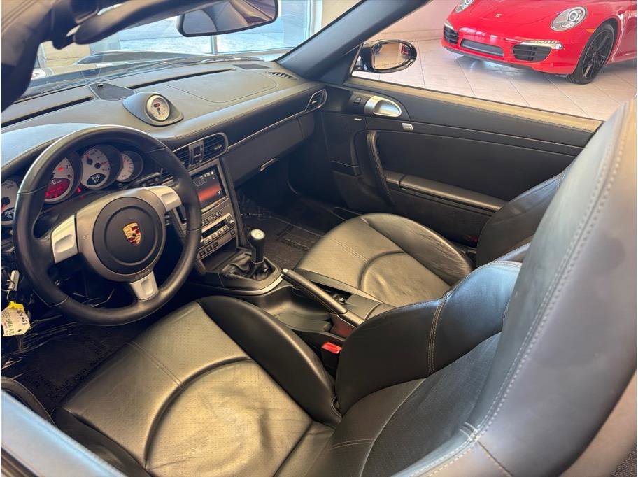 Used 2005 Porsche 911 Carrera S RWD image 30
