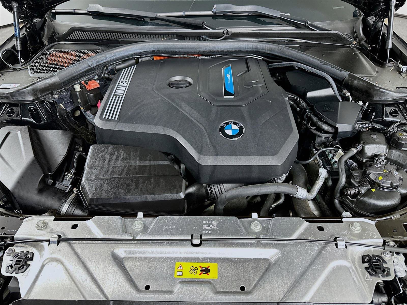 Certified 2023 BMW 330e xDrive w/ Driving Assistance Package image 31