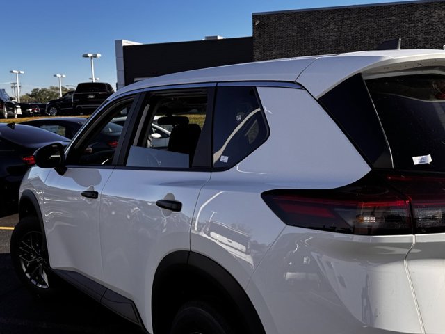 New 2025 Nissan Rogue S AWD/4WD image 21