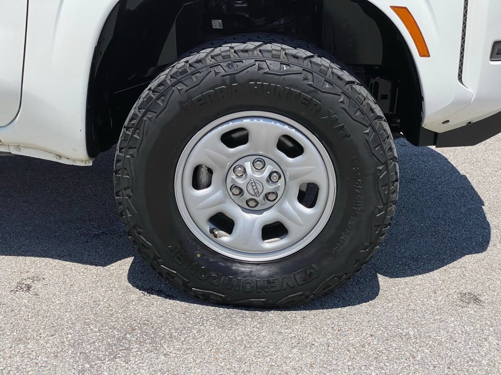 Used 2024 Nissan Frontier S AWD/4WD image 31