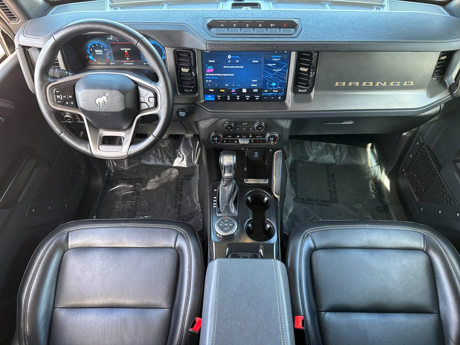 Used 2025 Ford Bronco Badlands image 16