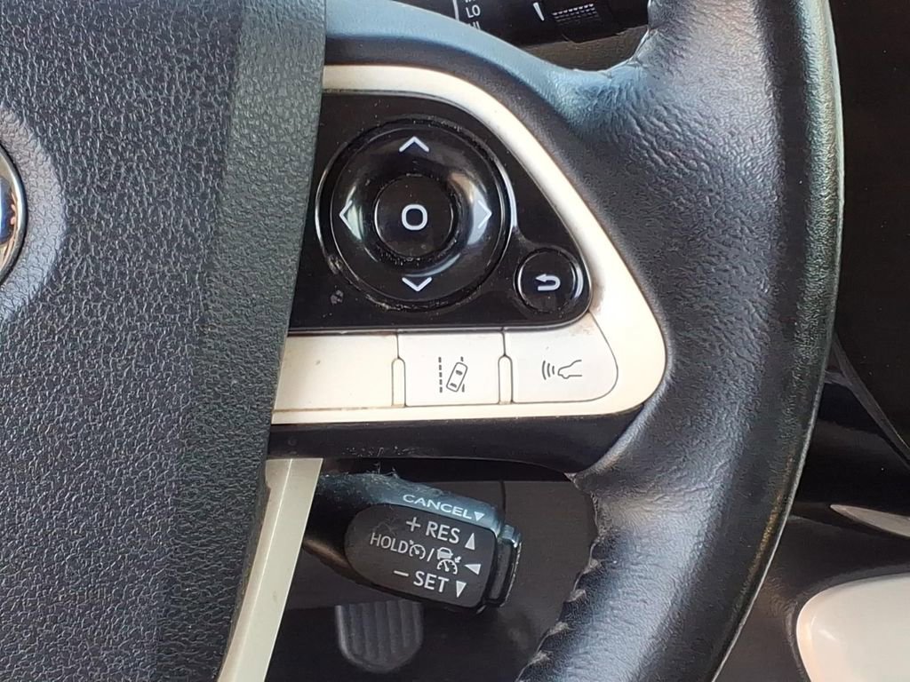 Used 2017 Toyota Prius Three w/ Advanced Technology Package FWD image 19