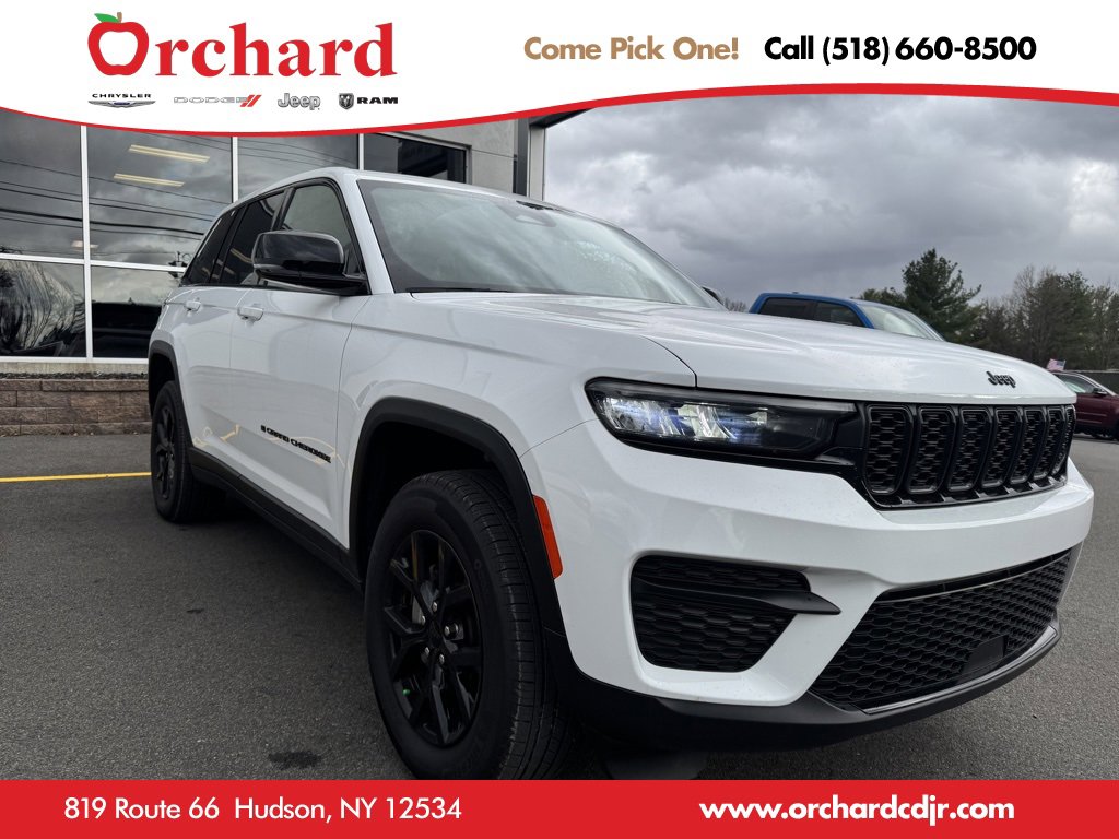 Used 2024 Jeep Grand Cherokee Altitude