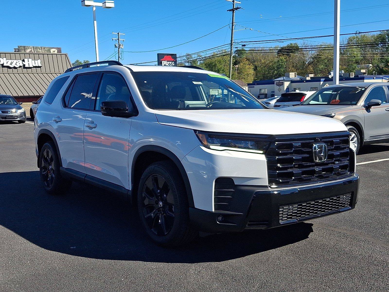 New 2026 Honda Pilot Black Edition image 2