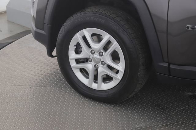 Used 2019 Jeep Compass Sport w/ Cold Weather Group AWD/4WD image 13