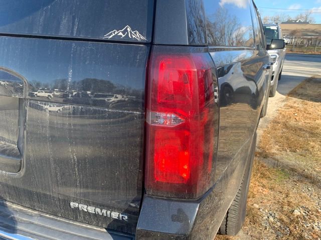 Used 2020 Chevrolet Suburban Premier w/ Premier Plus Edition image 9