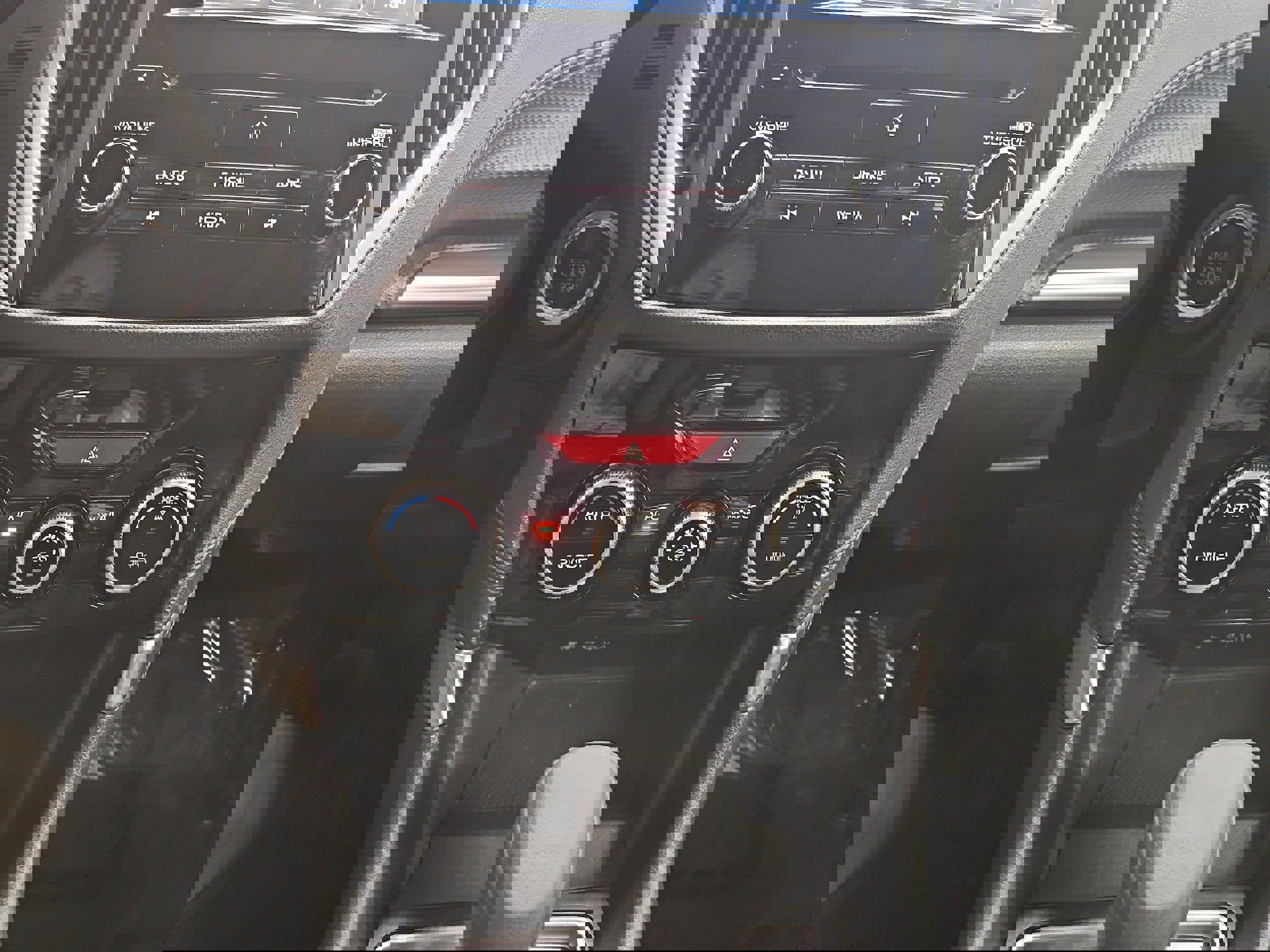 Used 2022 Subaru Forester Premium AWD/4WD image 21