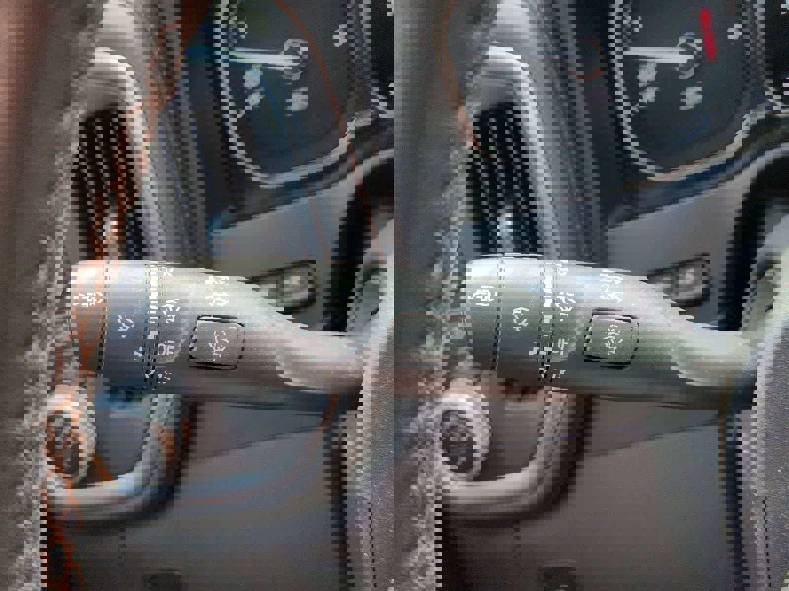 Used 2020 GMC Sierra 1500 AT4 w/ AT4 Premium Package image 26