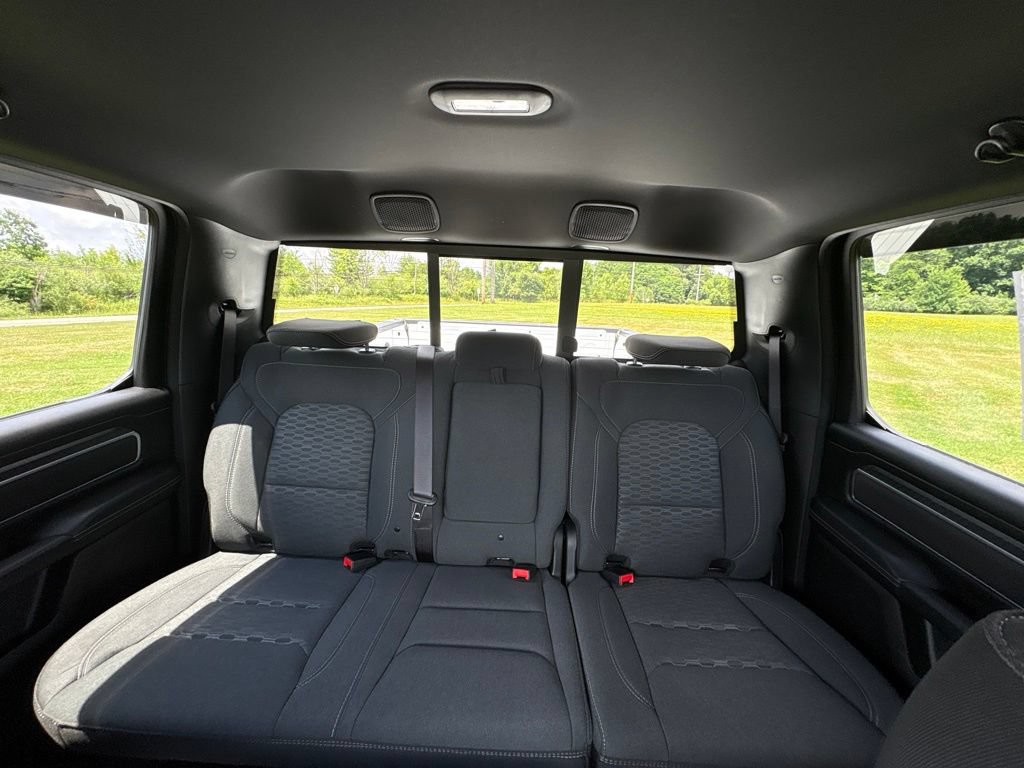 Used 2025 RAM 1500 Big Horn AWD/4WD image 33