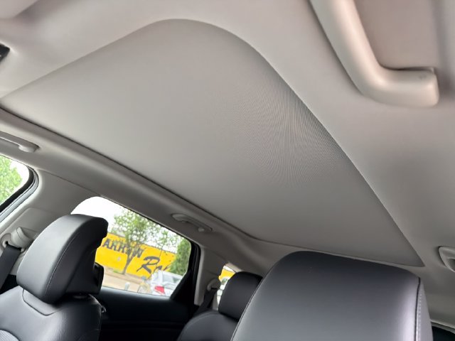 Certified 2026 Kia Sportage EX w/ EX Panorama Roof Package FWD image 15