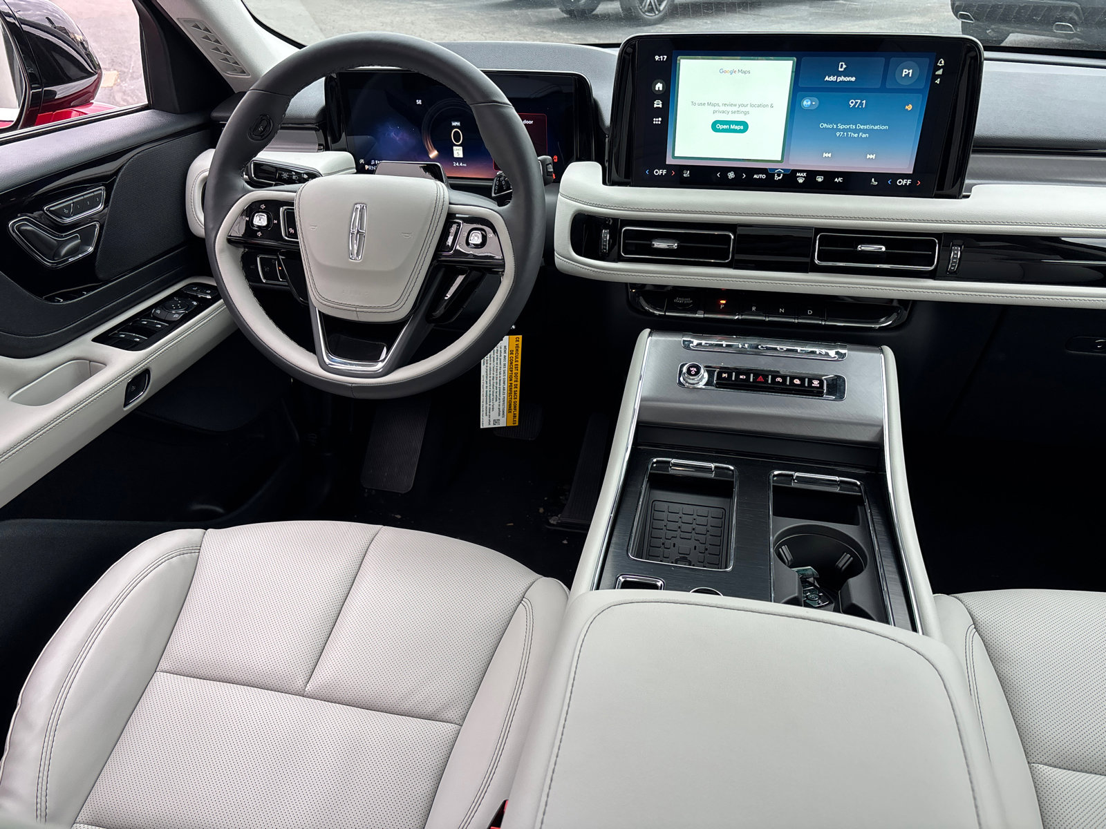 New 2026 Lincoln Aviator AWD image 30