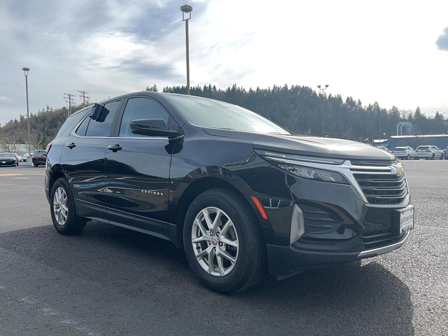 Used 2023 Chevrolet Equinox LT FWD image 3