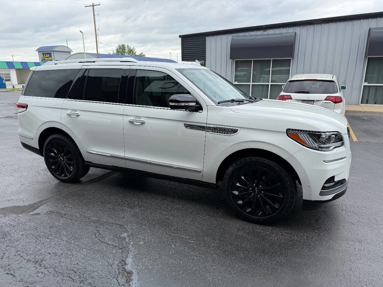 Used 2022 Lincoln Navigator Reserve image 5