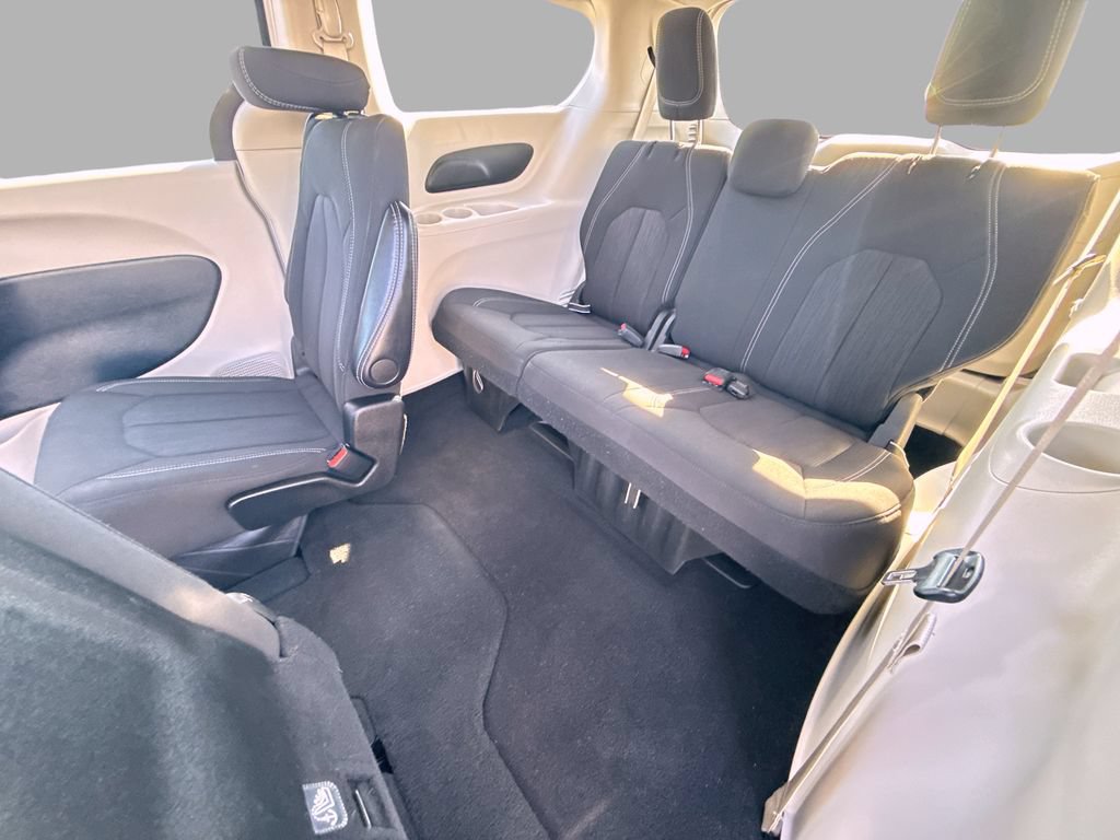 Used 2024 Chrysler Voyager LX FWD image 13