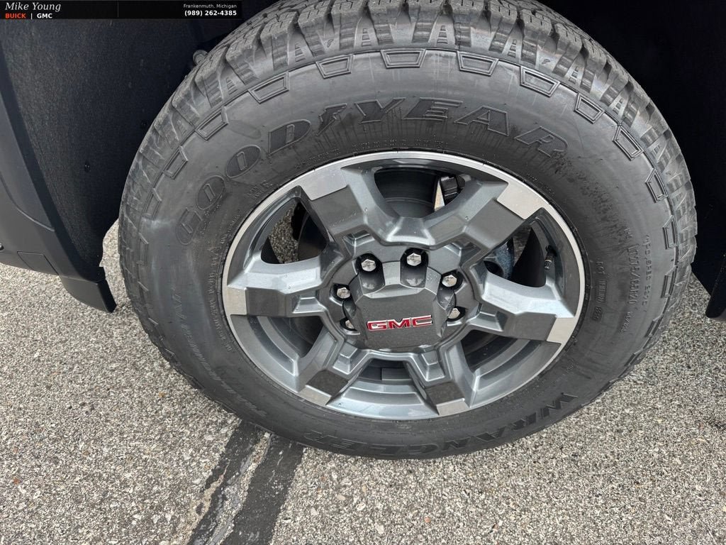 New 2026 GMC Sierra 2500 SLT AWD/4WD image 9