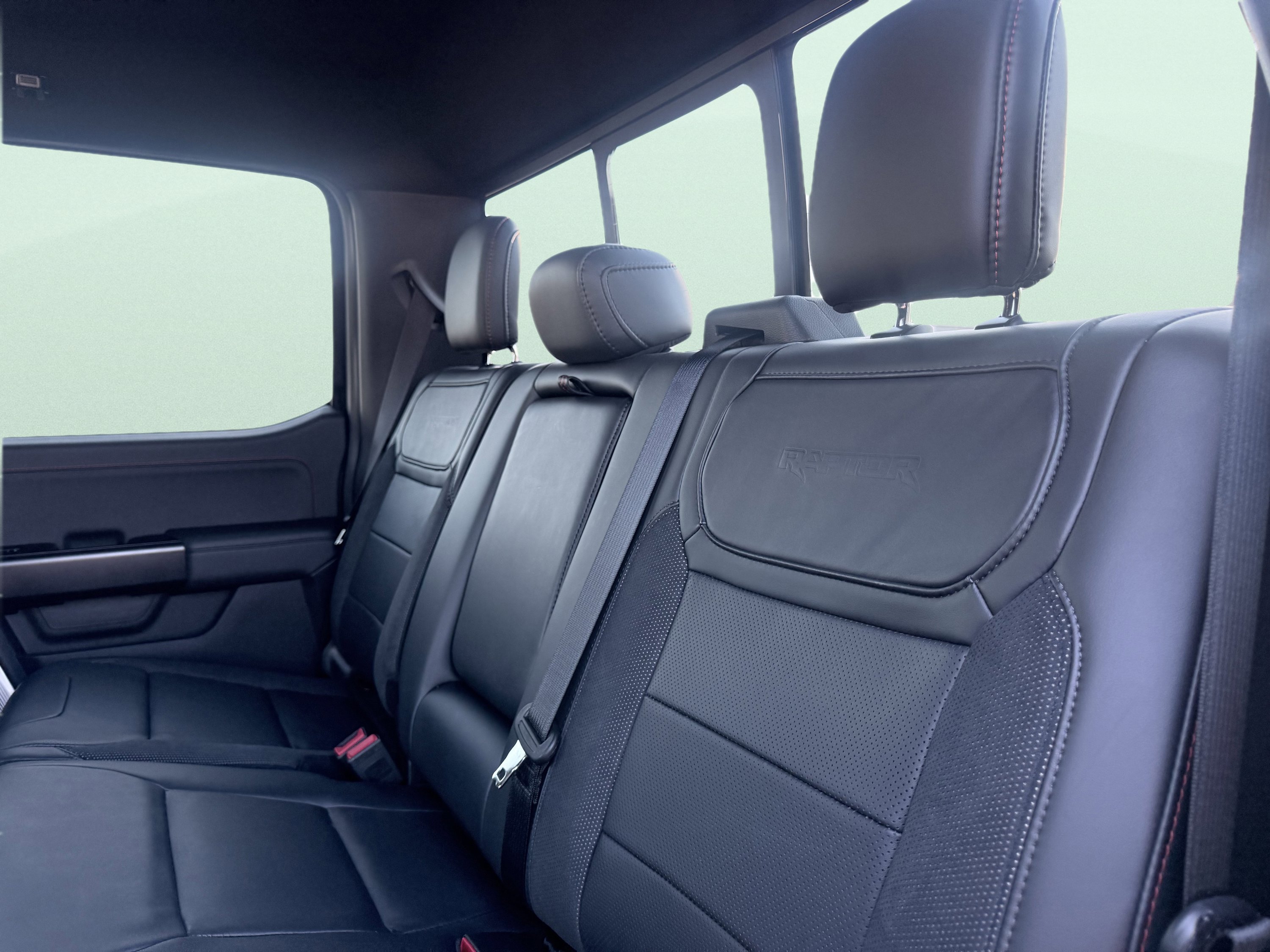 Used 2025 Ford F150 Raptor AWD/4WD image 43