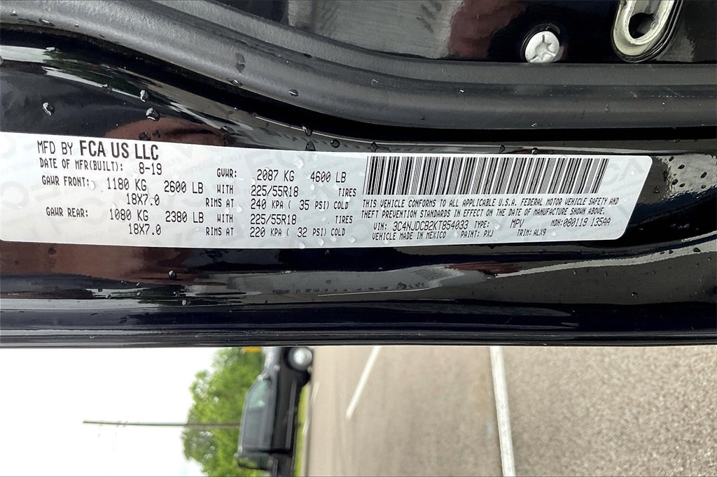 Used 2019 Jeep Compass Limited image 31