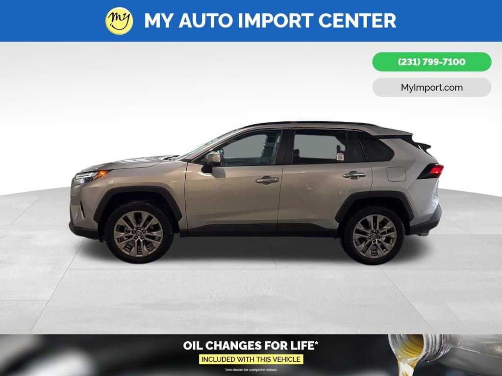 Used 2024 Toyota RAV4 Limited w/ Advanced Technology Package image 4